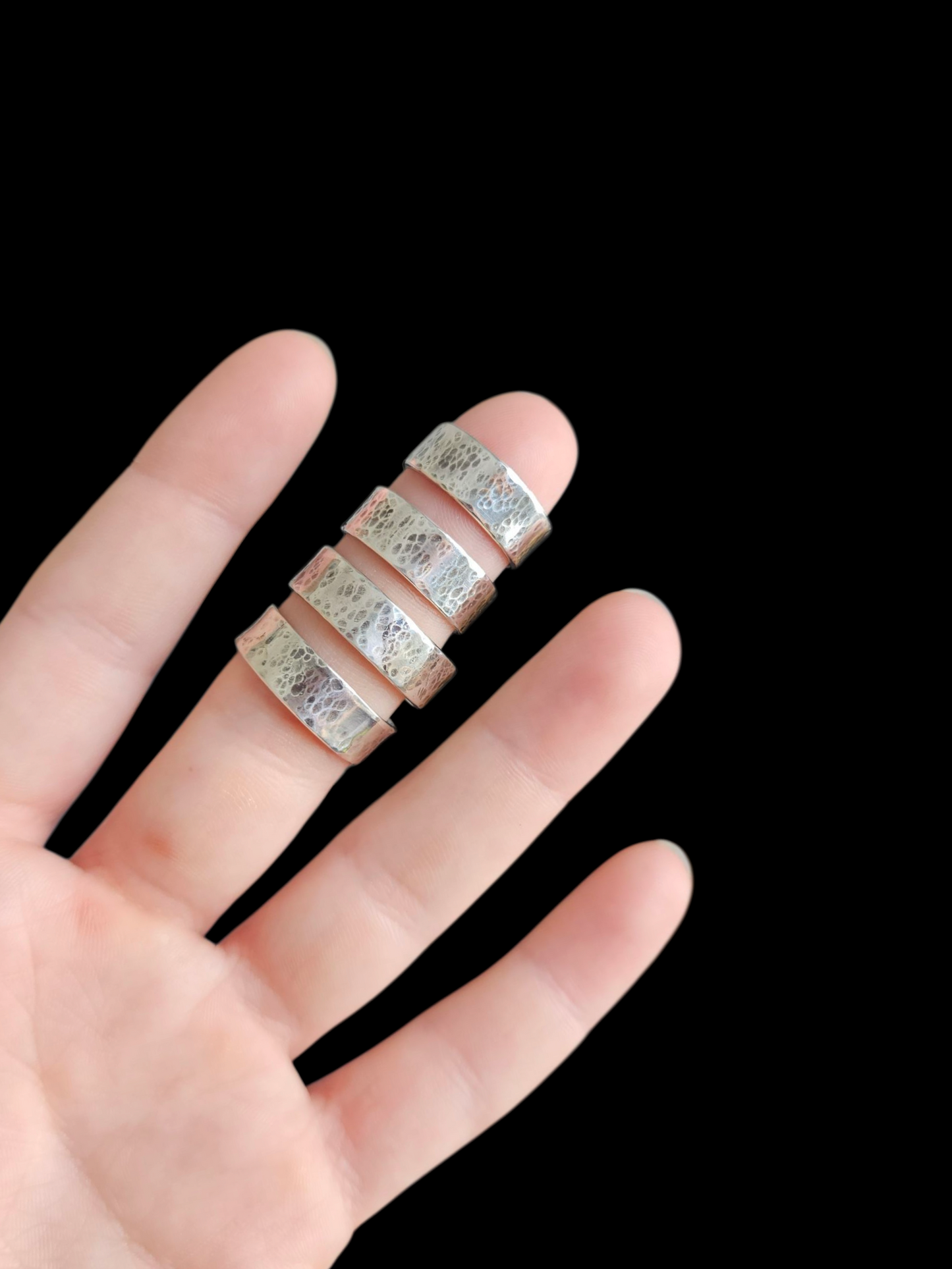 Hammered ring in 925 Sterling Silver