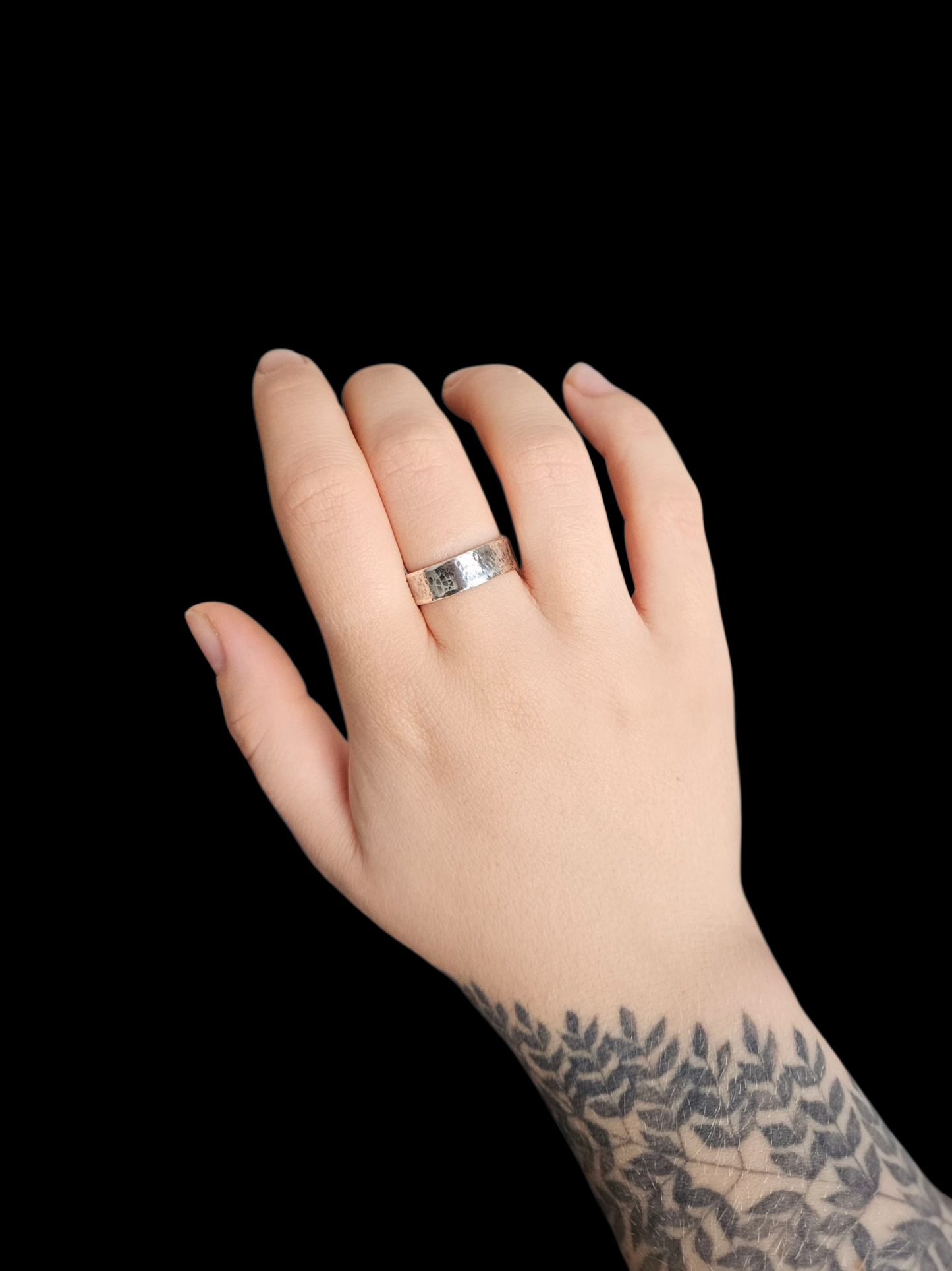 Hammered ring in 925 Sterling Silver
