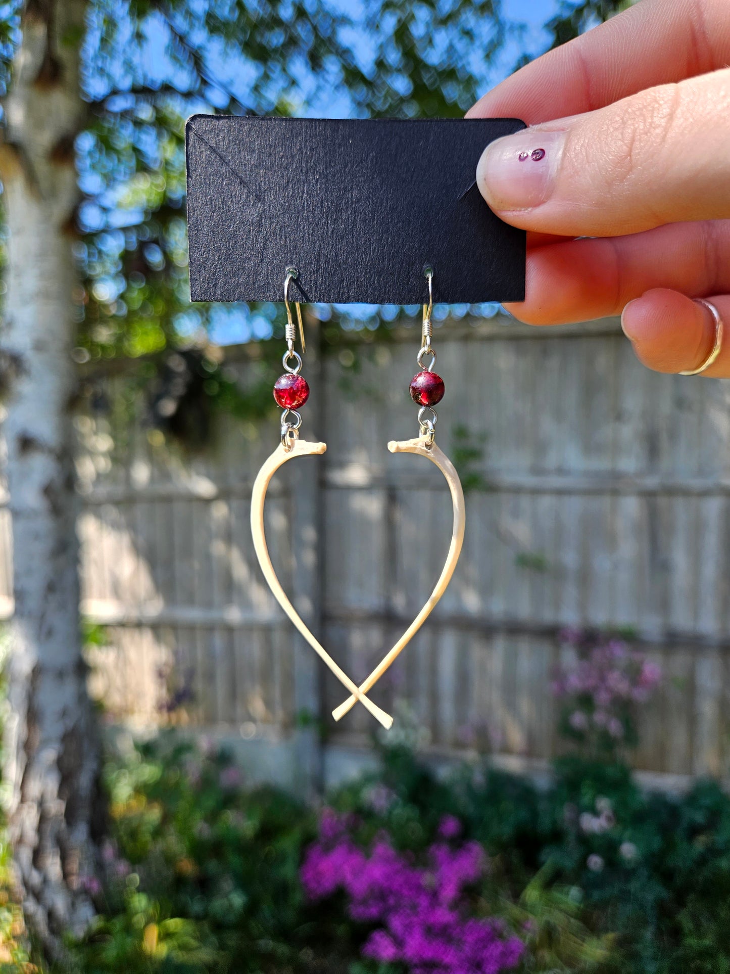 Rabbit rib & garnet earrings