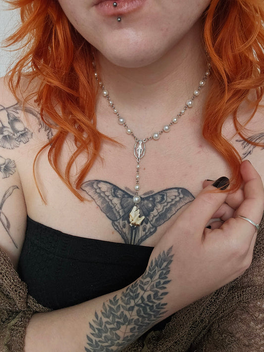 Deer tooth & pearl short rosary