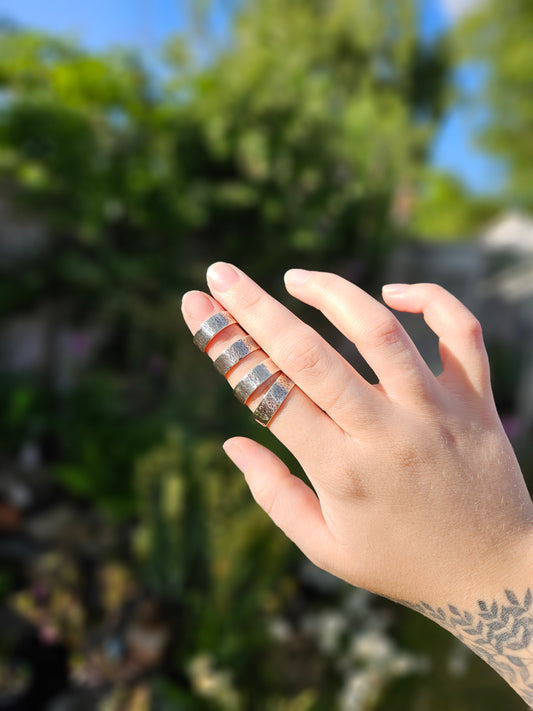 Hammered ring in 925 Sterling Silver